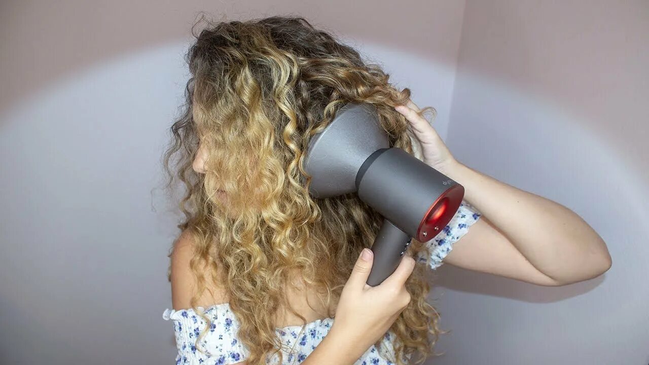 Прическа диффузором на средние волосы 5 ways to bring your Curls to Life - Grazia Pakistan