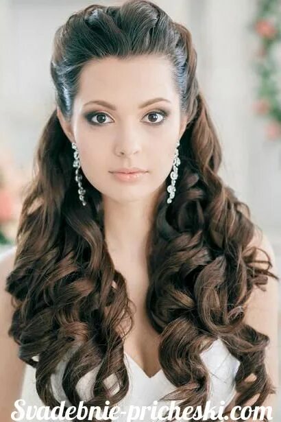 Прическа длинные локоны фото Gorgeous hairstyle Long hair styles, Hair styles, Down hairstyles