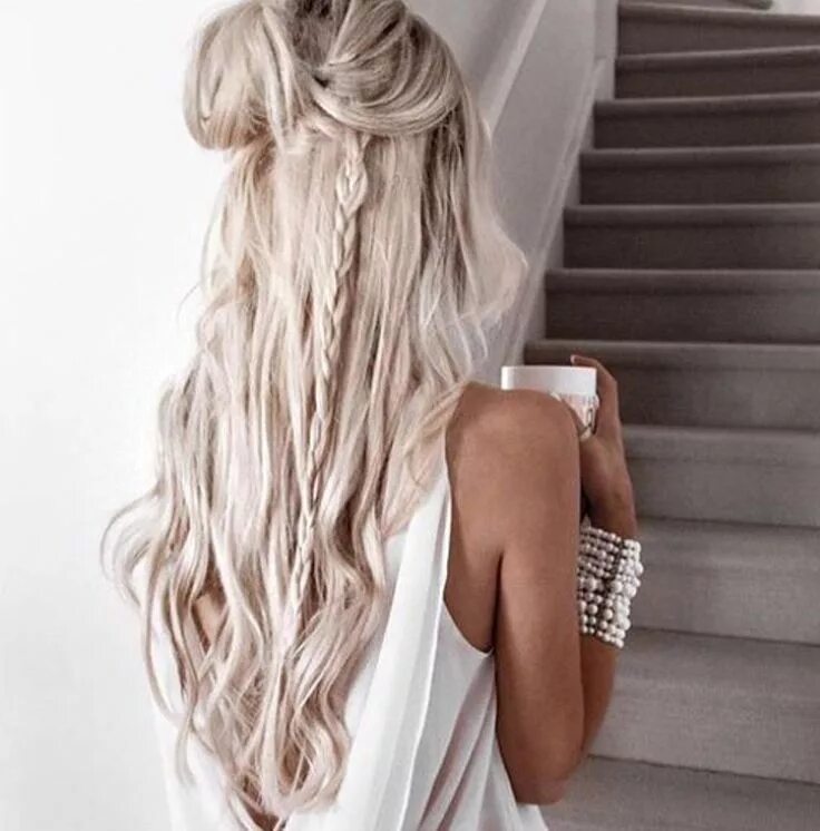 Прическа длинные светлые волосы pinterest// @Bybecc Long hair styles, Hair styles, Long hair girl