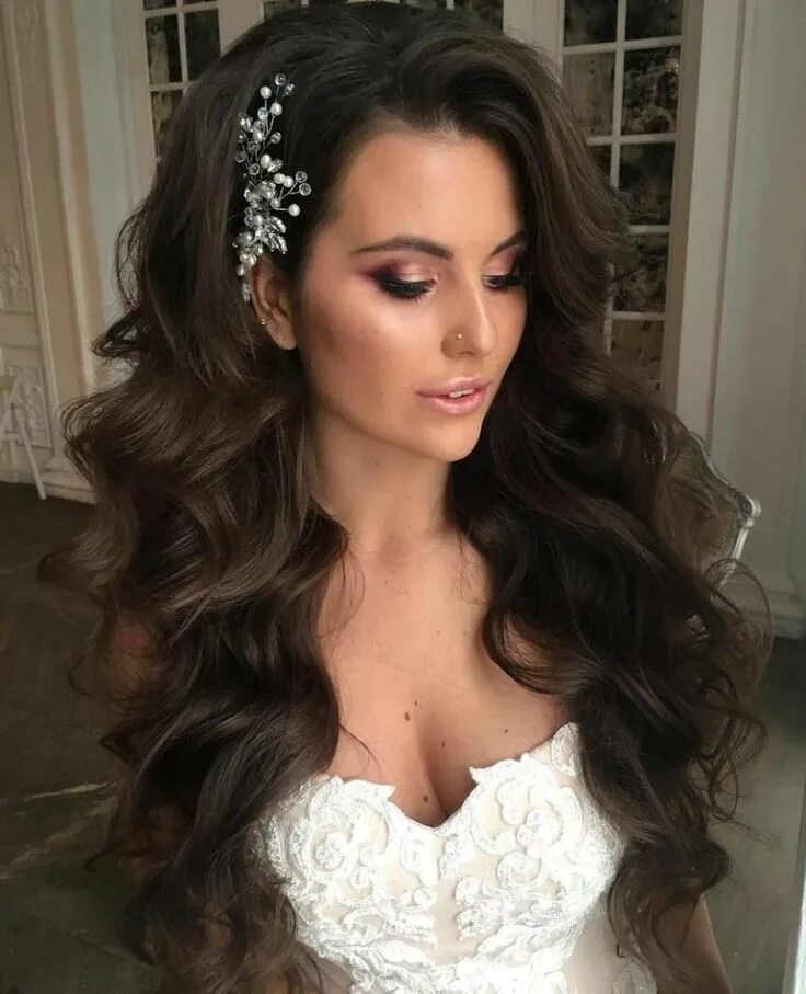 Прическа длинные волосы локоны распущенные 40+ Wedding Hairstyles for Long Hair That Really Inspire - Mrs to Be Wedding hai