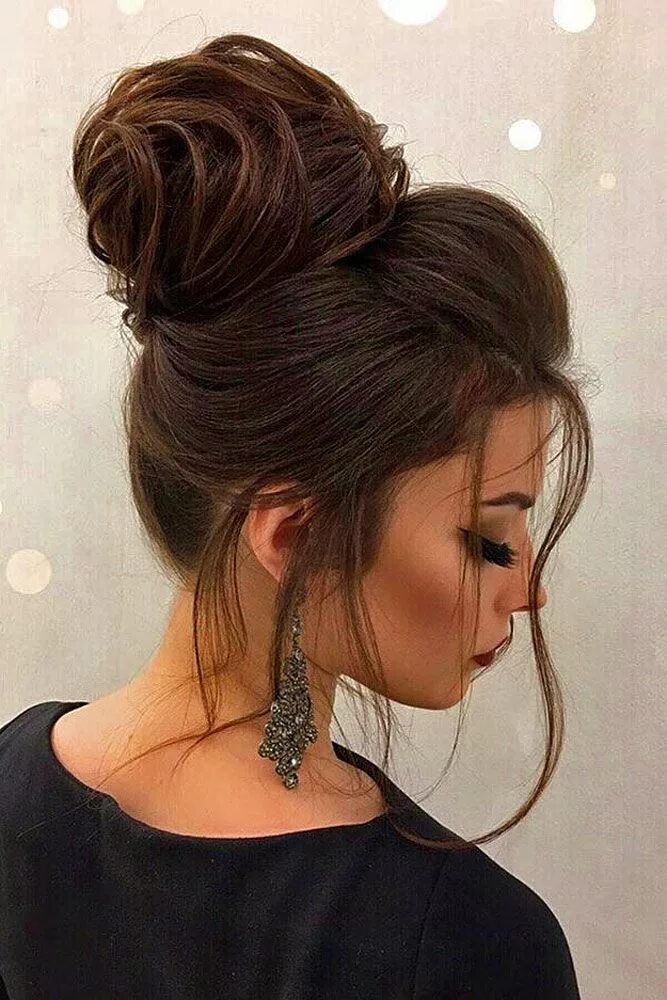 Прическа длинные волосы наверх Wedding Bun Hairstyles: 30+ Best Looks, Expert Tips & FAQs Bridesmaid hair, Wedd