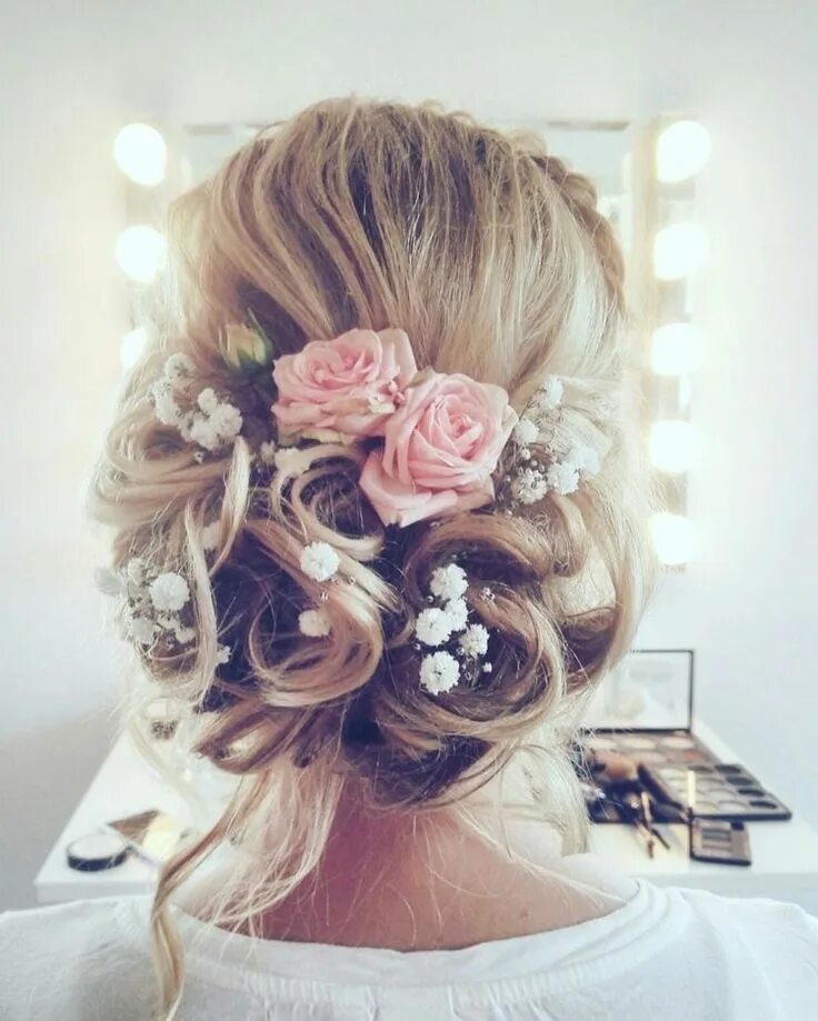 Прическа длинные волосы с цветами Wedding Hairstyles #wedding #weddingday #weddinginspo #bridetobe #bridal #hairst