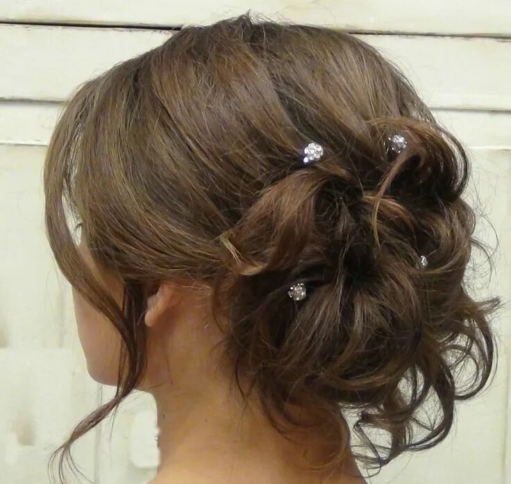 Прическа длинные волосы шпильками Be admired with glamorous hair updos done by our hair artists. Whether long, med