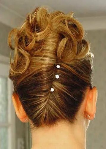 Прическа длинные волосы шпильками 25 Famous and Latest French Twist Hairstyles for Women French twist hair, Hair, 