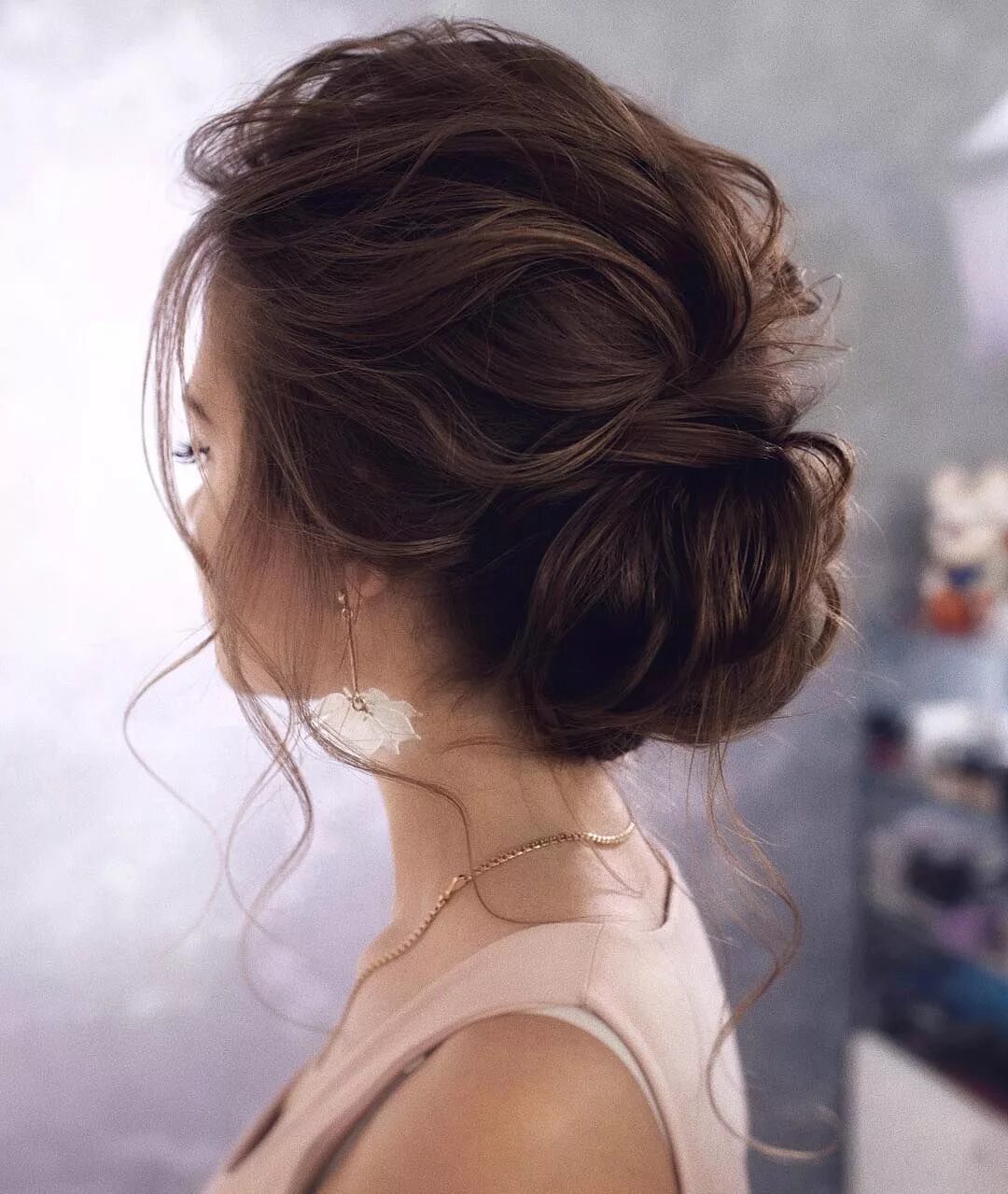 Прическа длинные волосы забранные Site en construction Wedding hair inspiration, Wedding hairstyles, Wedding bun h