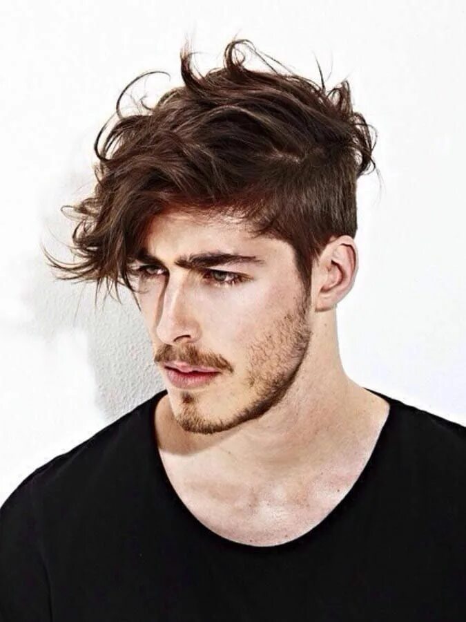 Прическа длинный гранж 25+ Angular Fringe Haircuts: An Unexpected 2022 Trend Cabelo masculino franja lo