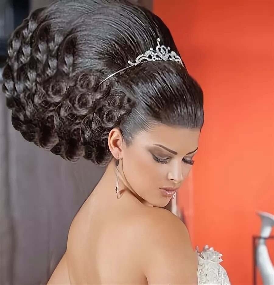 Прическа для бала на длинные волосы 10 популярных идей на тему "middle part quince hairstyles" для вдохновения