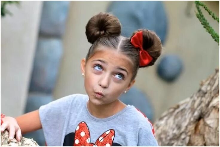 Прическа для девочки 2 пучка Top 10 Darling Hairdos For Your Little Princess Disney hairstyles, Disney hair, 