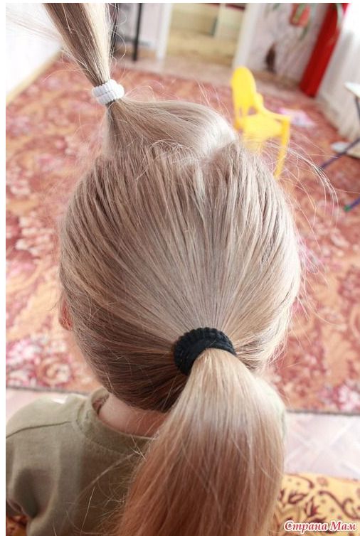 Прическа для девочки хвост She Put Her Hair In A Pony Tail And Started Braiding. When She Was Done--Mind Bl