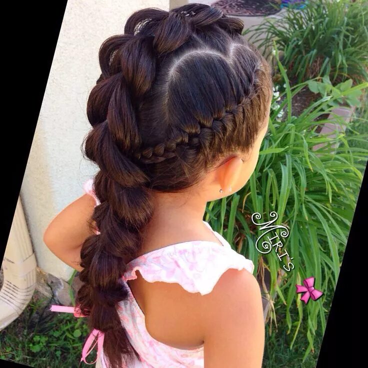 Прическа для девочки на длинные косы Hearts hair style for little girls Rope braid Hair styles, Little girl hairstyle