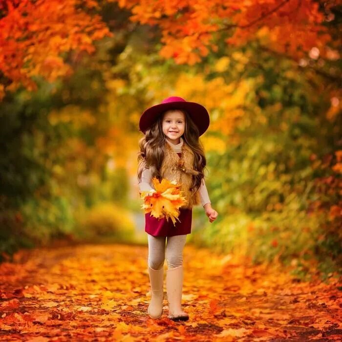 Прическа для девочки на осеннюю фотосессию Pin by Ирина Максименко on Children & Nature Little girl photography, Child phot