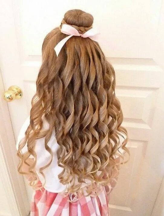 Прическа для девочки накрученные волосы best 20 color ful hair style 2019 for wedding Long hair girl, Wavey hair, Short 