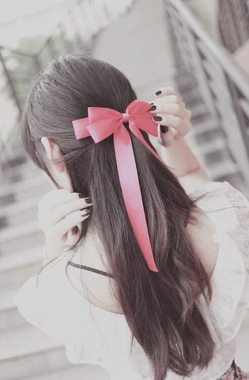 Прическа для девочки с бантом сзади Pin by antika diana on Hairstyles to style. Bow hairstyle, Kawaii hairstyles, Ha