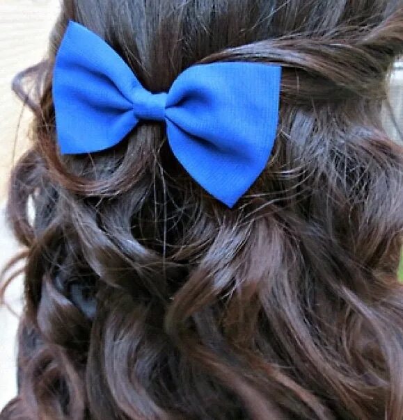 Прическа для девочки с бантом сзади nice hair... love the bow Hair designs, Straighten hair without heat, Hair style