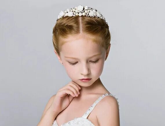 Прическа для девочки с диадемой Child Size Silver Crystal Tiara with Pearl detail Silver Etsy