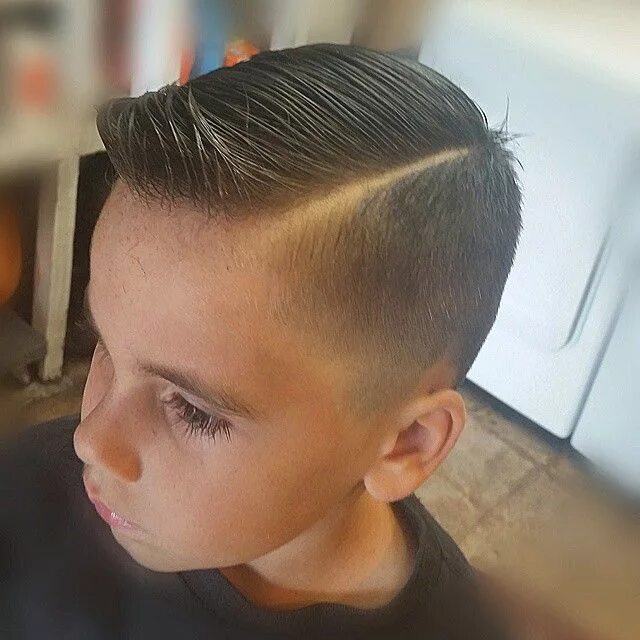 Прическа для девочки с пробором Stylish Boy Haircuts