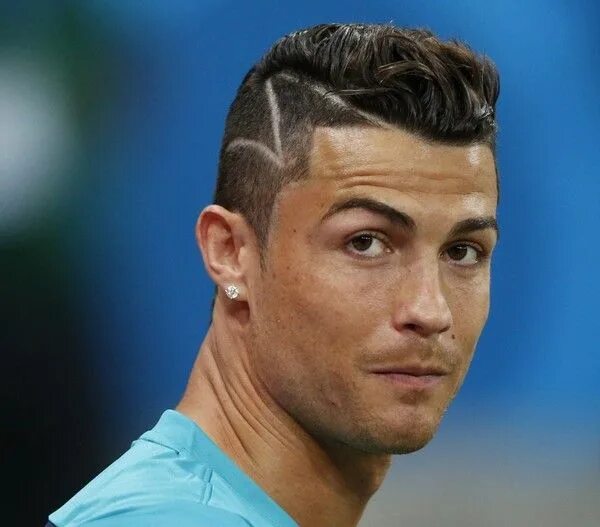 Прическа для футболиста 10 лет 30 Cute Boys Haircuts that will Trend in 2024 Cristiano ronaldo hairstyle, Crist