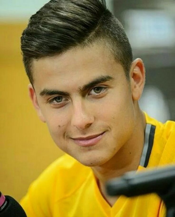 Прическа для футболиста 14 лет Pin by Lurdes Maria on Paulo Dybala Soccer player hairstyles, Football hairstyle