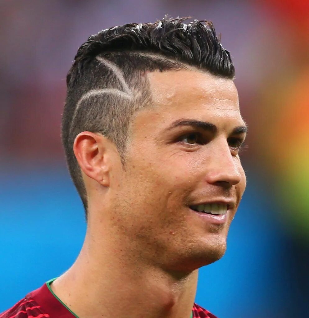 Прическа для футболиста 9 лет corte con diseño cristiano ronaldo Cortes de pelo cristiano ronaldo, Ronaldo, Cr