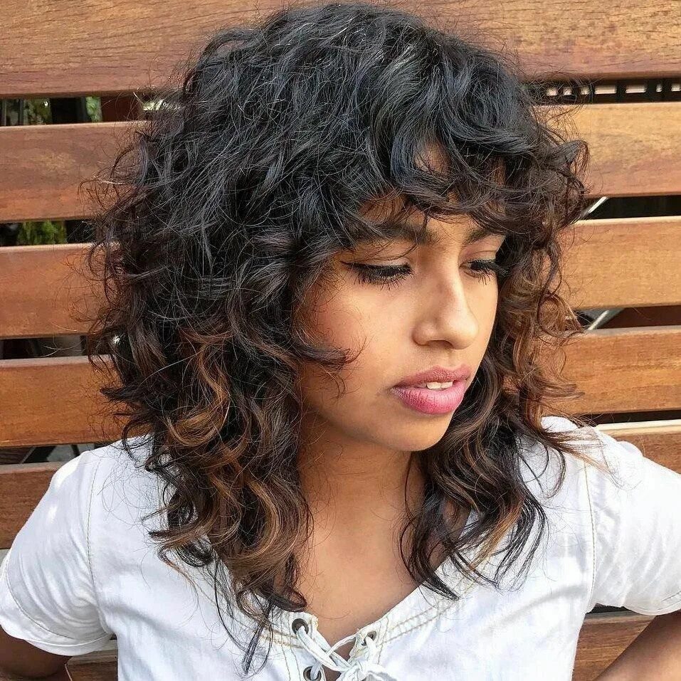 Прическа для кудрявых волос женская длинные 70 Best Variations of a Medium Shag Haircut for 2024 Medium curly hair styles, C