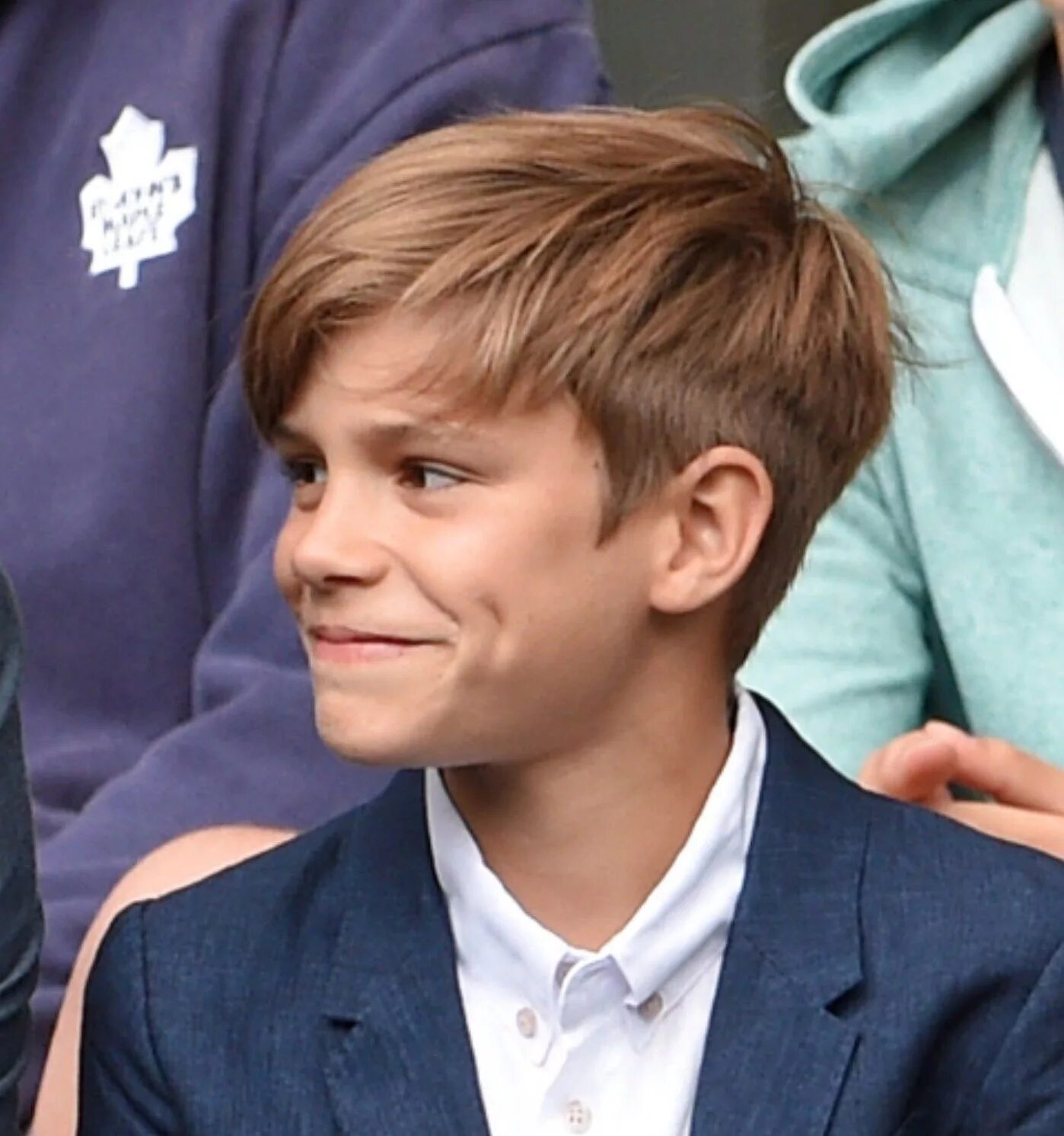 Прическа для мальчика модная длинная челка Romeo Beckham, #hair #boys #fashion #trendy #style, #HairCut Boys haircut styles