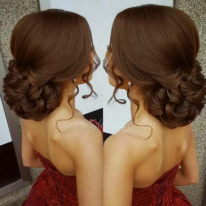 Прическа для подружки на средние волосы Pin by Athya on Hair Quince hairstyles, Bridesmaid hair, Bridal hair buns