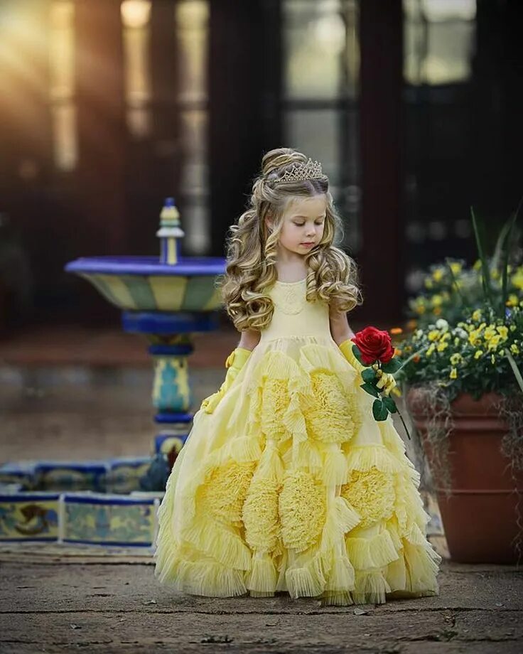 Прическа для пышного платья для девочки Pin on KIDS AROUND THE WORLD Princess dress, Flower girl dresses, Girls dresses