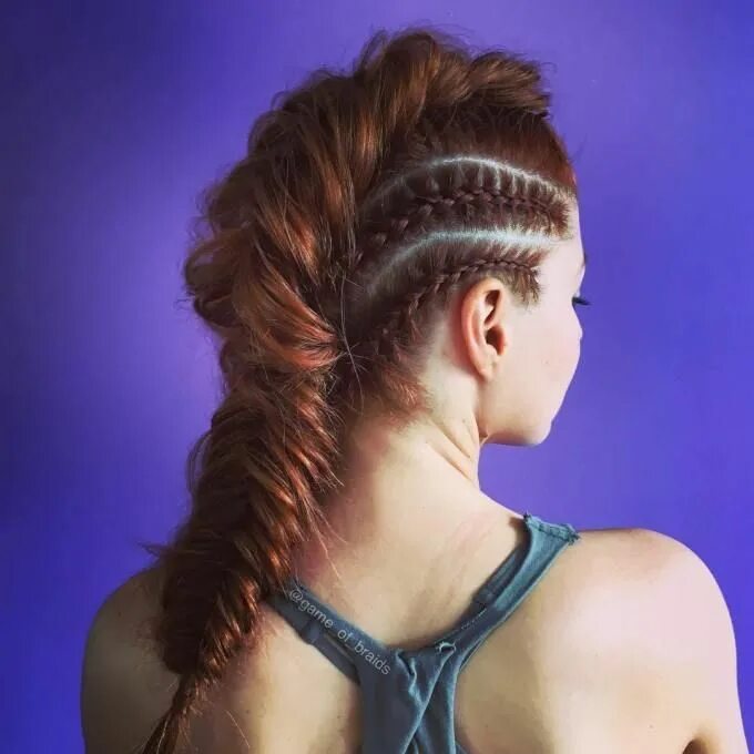 Прическа для спорта на длинные волосы 40 Best Sporty Hairstyles for Workout and Game Day Looks Sporty hairstyles, Moha