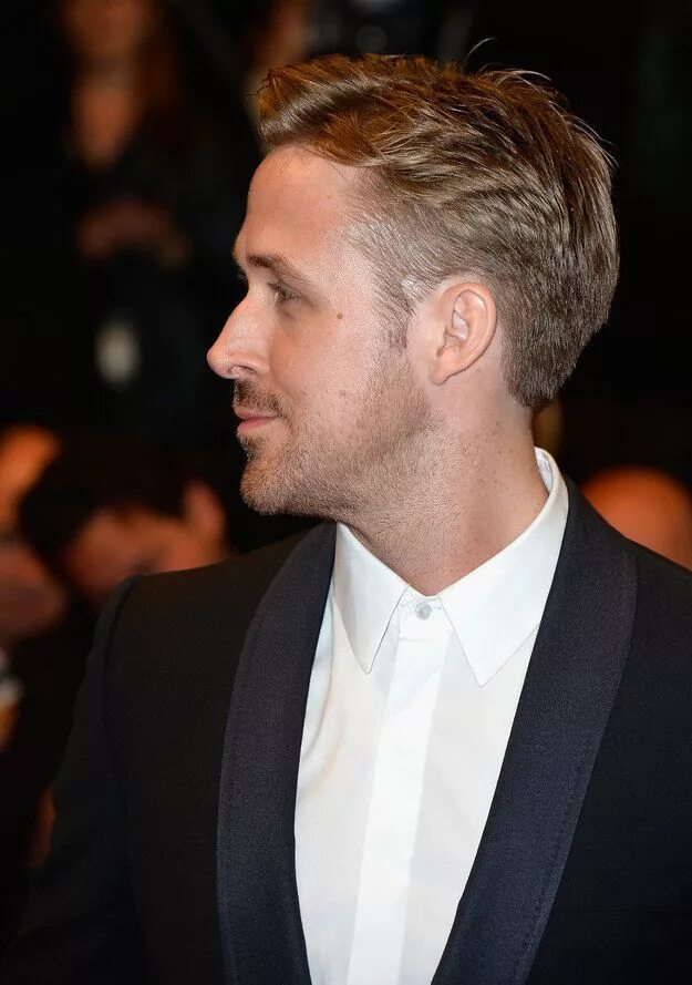 Прическа для вытянутой головы мужская Where The Actual Hell Is Ryan Gosling? Ryan gosling hair, Ryan gosling haircut, 