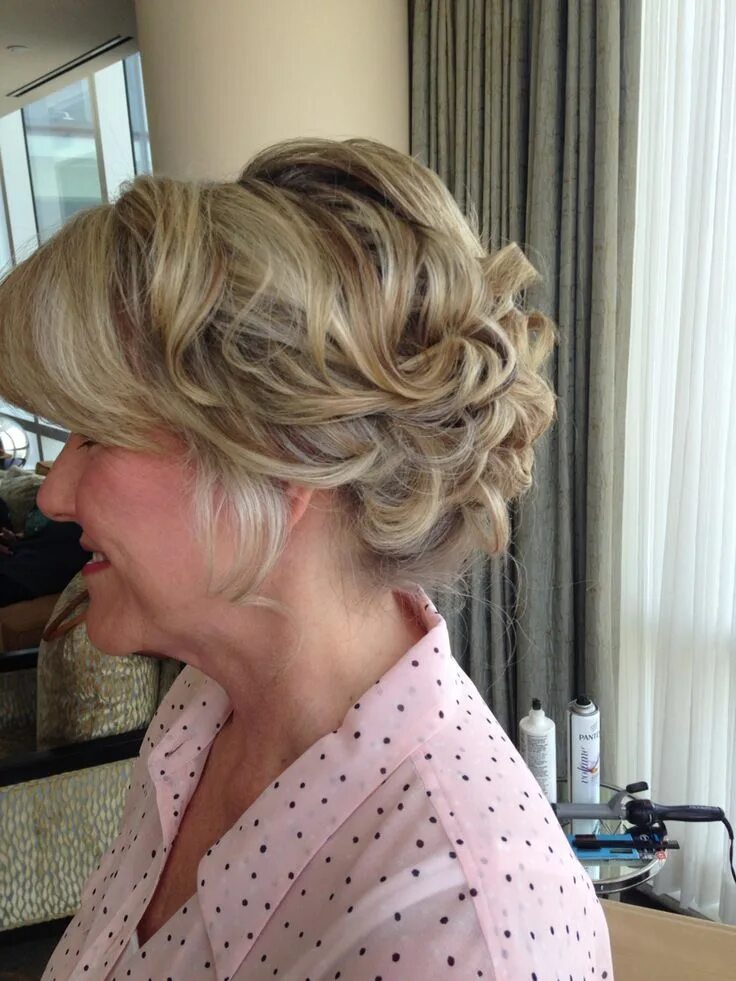 Прическа для юбилея женщине Updo mother of the bride hairstyle by Sammy jaeger (instagram @sammyjaeger) Mama