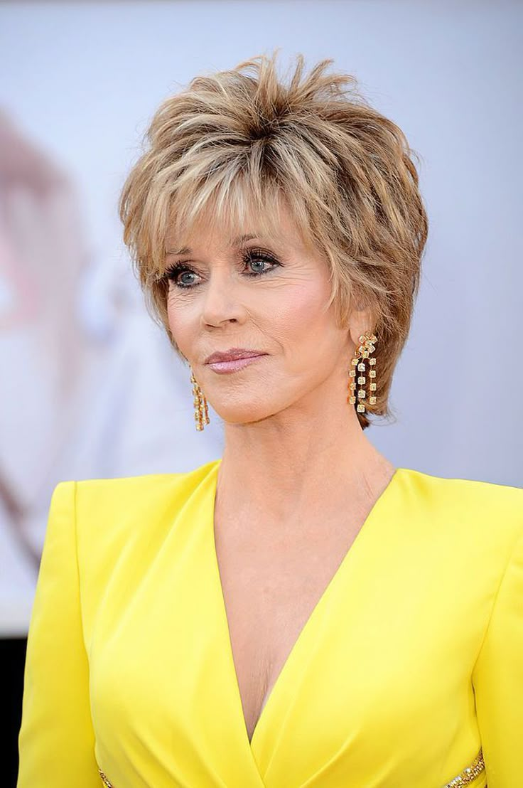 Прическа для женщины 57 лет The 67 Best Hairstyles for Women Over 60 Short hair over 60, Short shag hairstyl