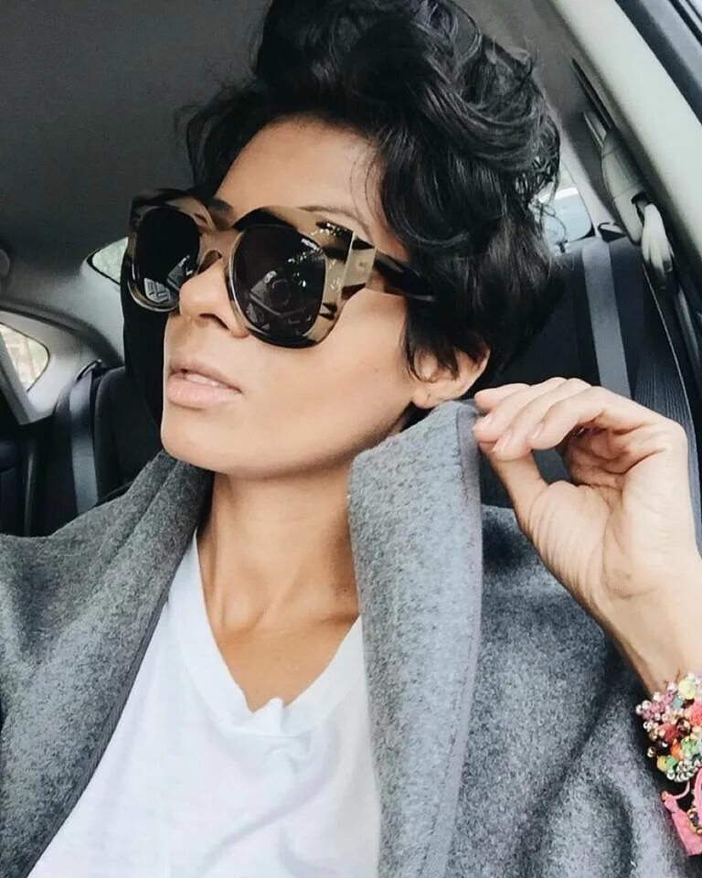 Прическа для женщины в очках Kyrzayda Fashion eye glasses, Glasses fashion, Dope hairstyles