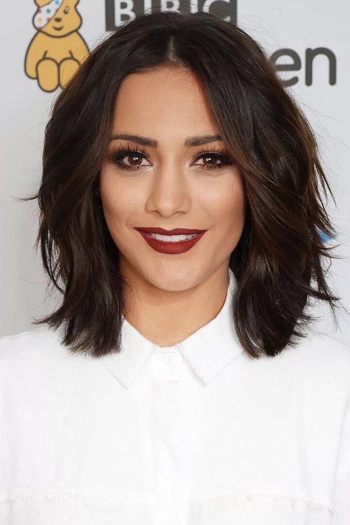 Прическа до плеч без челки фото Frankie Bridge textured bob Bobs for thin hair, Lob hairstyle, Bob hairstyles