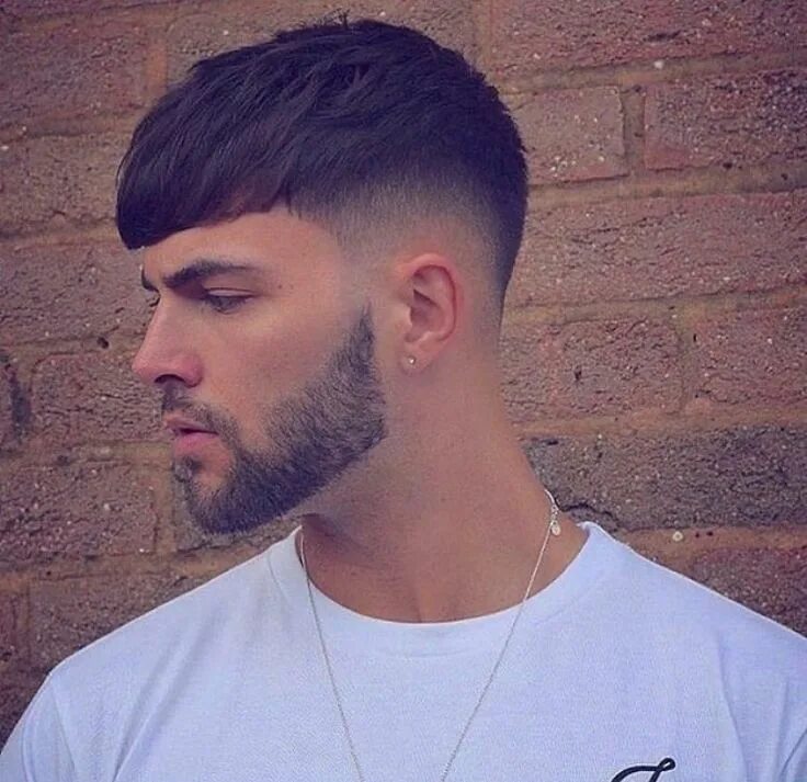 Прическа домик мужская 10 Best Men's Haircut Trends for Short Hair - PoP Haircuts Mens haircuts short, 