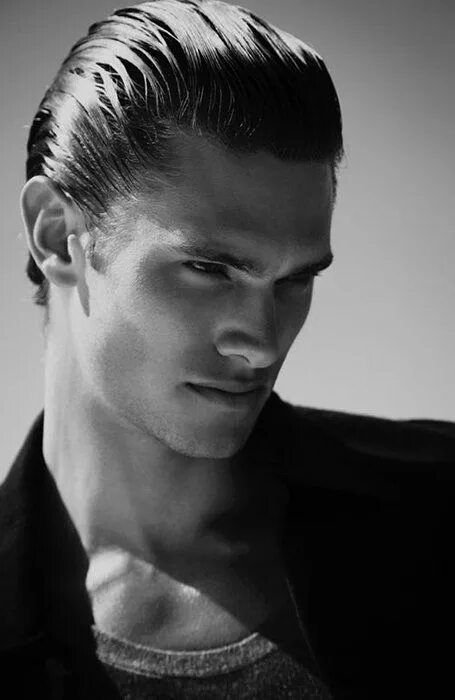 Прическа эффект мокрых волос мужская 18 Coolest 80s Hairstyles for Men Slicked hair men, 80s hairstyles men, Wet look