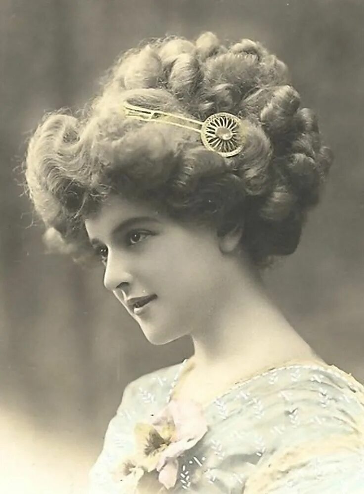 Прическа эпохи модерн как сделать Hair accessory 1900s Edwardian hairstyles, Vintage portraits, Vintage beauty