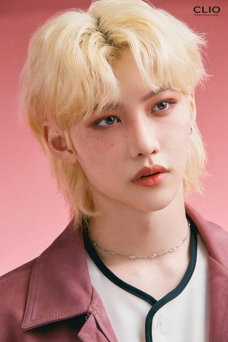 Прическа феликса стрей кидс 2024 클리오 CLIO_official on Twitter Felix stray kids, Felix, Hair cuts