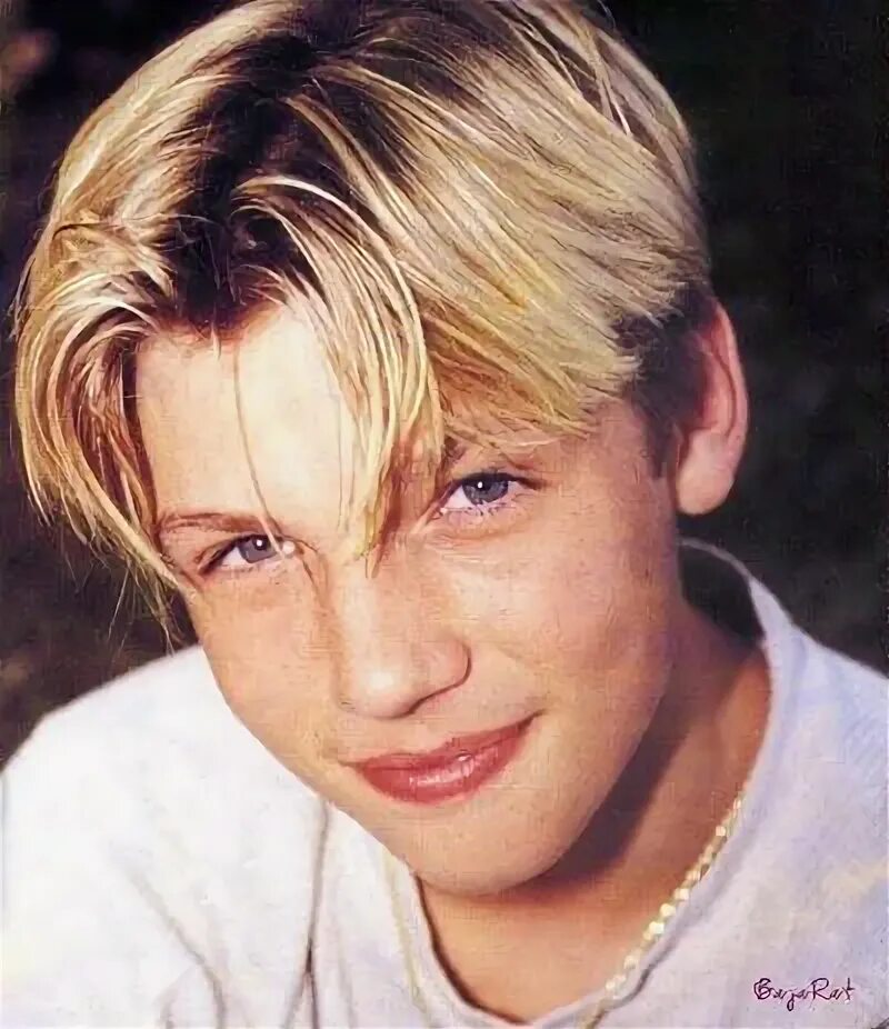 Прическа финский домик женская Nick Carter - Backstreet Boys World Boys haircuts, Boy hairstyles, 90s hair men