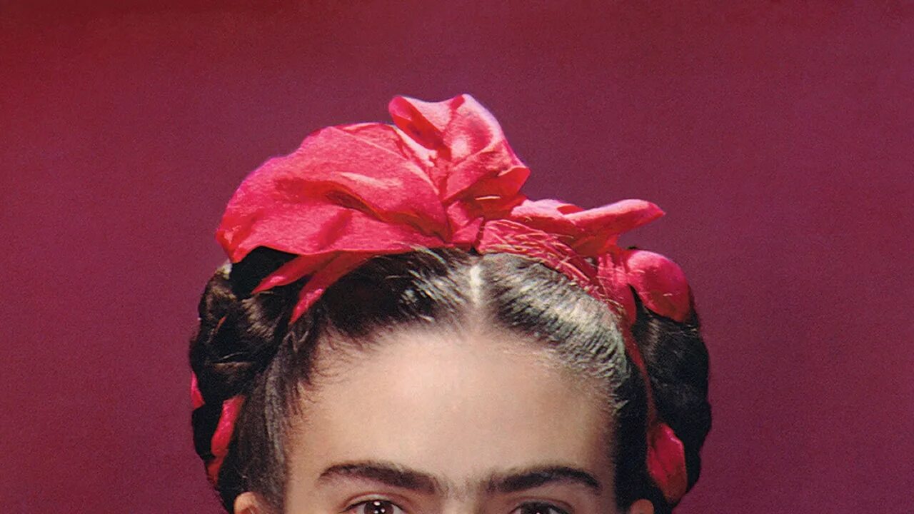 Прическа фриды кало как сделать Fashioning Frida: Inside The V&A's Frida Kahlo Retrospective British Vogue Briti