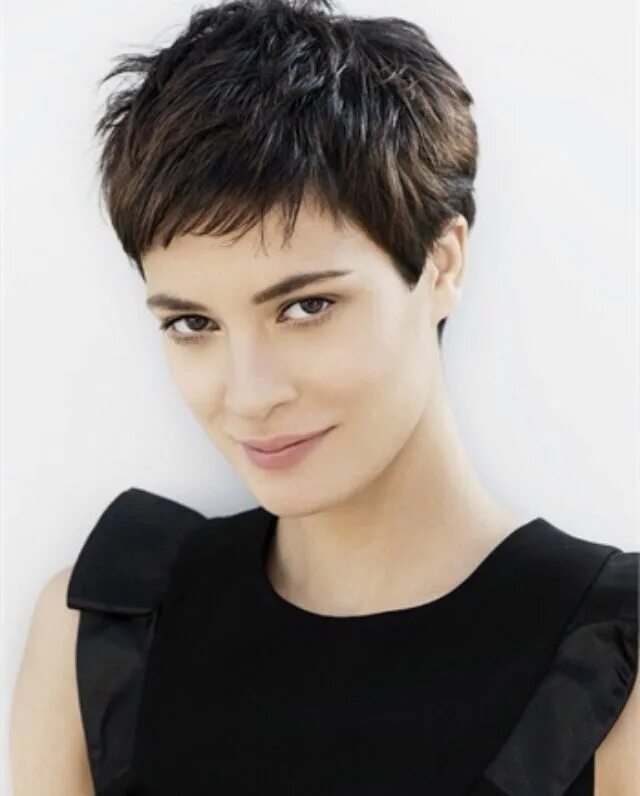 Прическа гарсон женская фото на короткие Pin on Capelli Very short hair, Haircut for thick hair, Short hair styles pixie