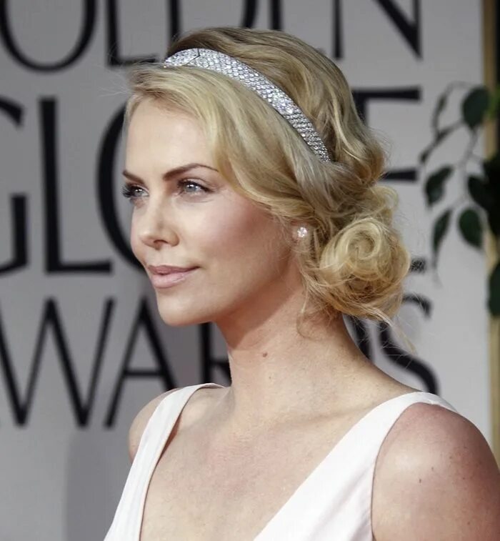 Прическа гэтсби на длинные 4 Easy Ways to Wear a Modern-Day Tiara Like a Celebrity Headband hairstyles, Pre