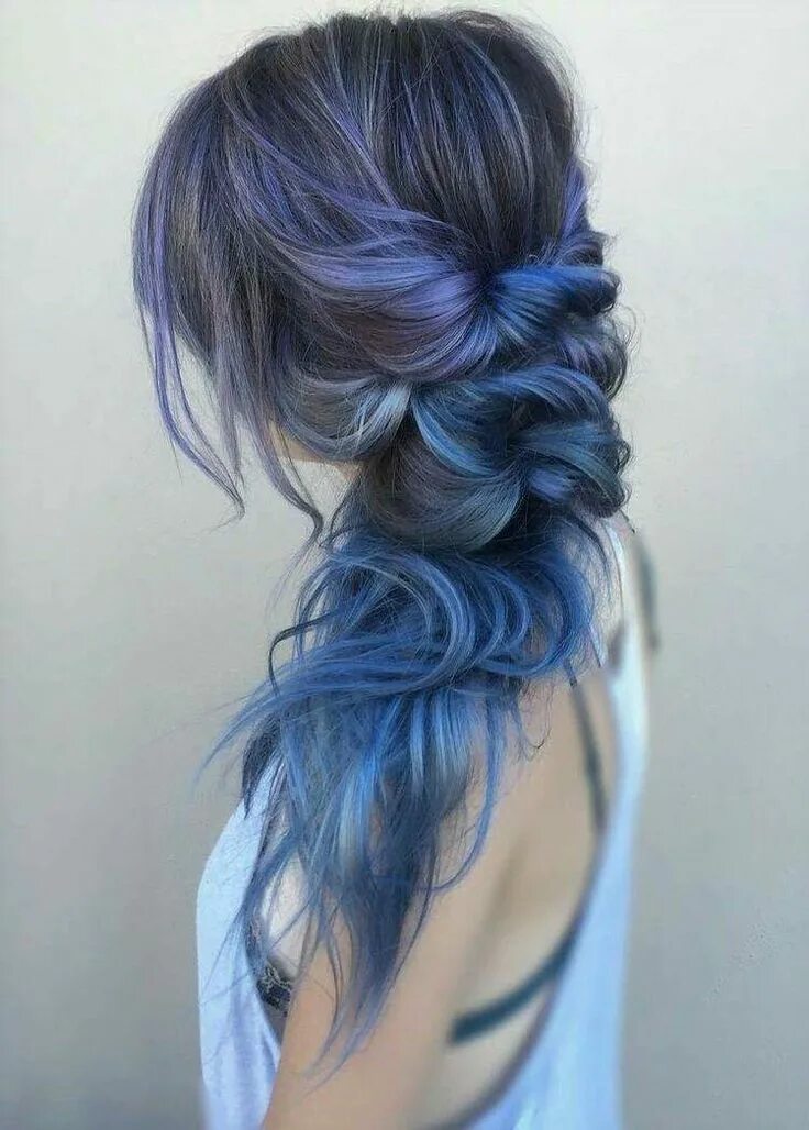 Прическа голубые волосы Pin on Blue Hair color pastel, Hair color unique, Messy hairstyles