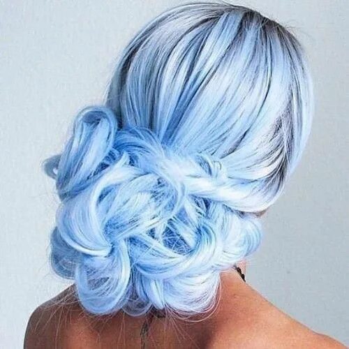 Прическа голубые волосы 40 Gorgeous Pastel Blue Hairstyles You Have to Try Hair styles, Light blue hair,