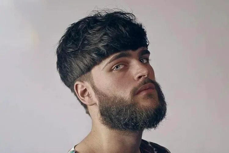 Прическа горшок мужская длинная Foto : 10 Inspirasi Model Rambut Pria Bowl Cut, Bentuk Mangkok yang Stylish