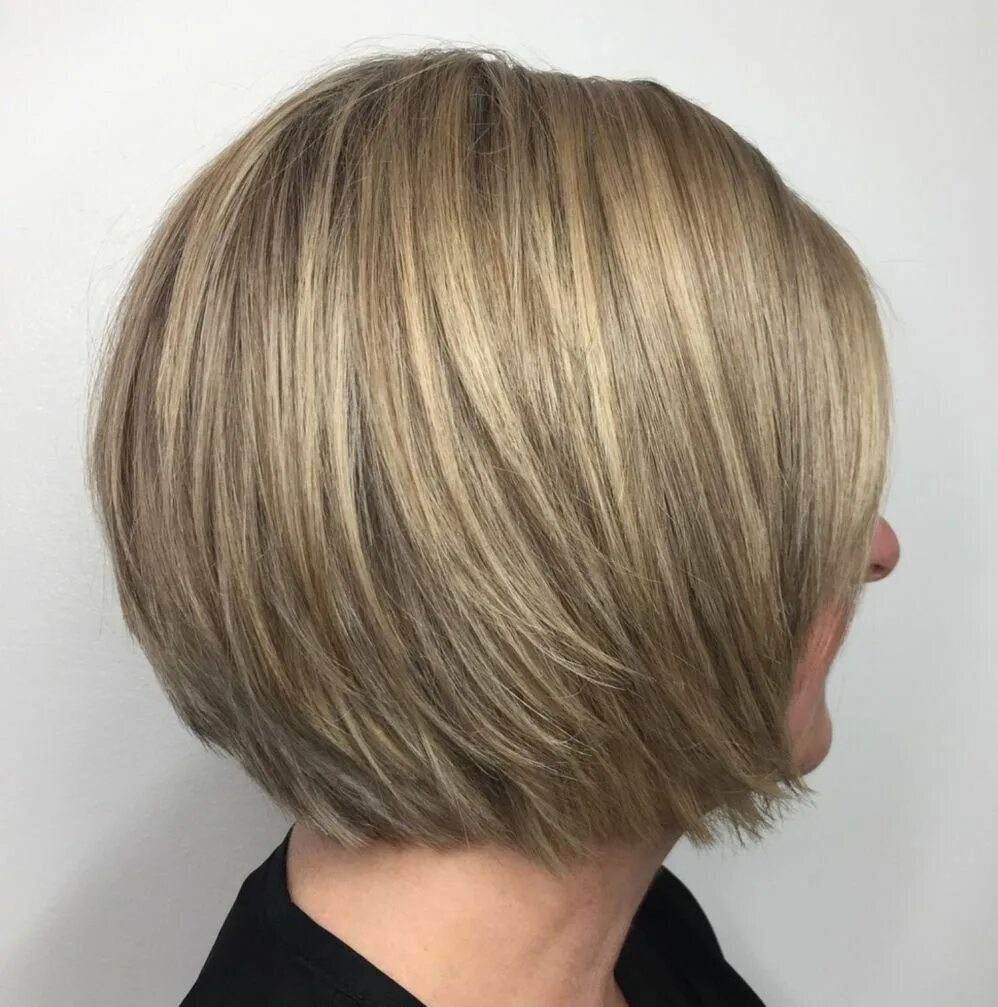 Прическа градуированное каре 60 Trendy Layered Bob Haircuts to Try in 2024 Layered bob haircuts, Layered bob 