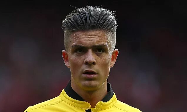 Прическа грилиша 2024 Aston Villa midfielder Jack Grealish receives vile Twitter abuse after choosing 