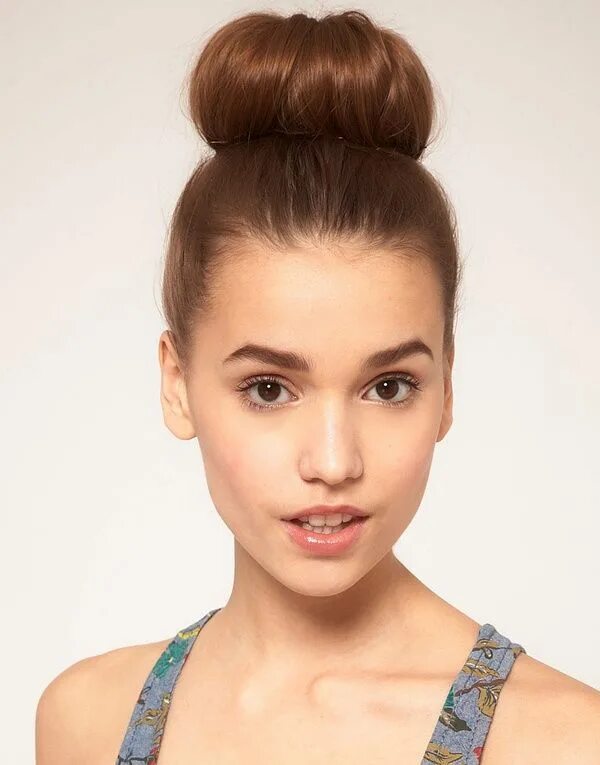 Прическа гулька top bun Hair styles 2014, Hair donut, Bun hairstyles