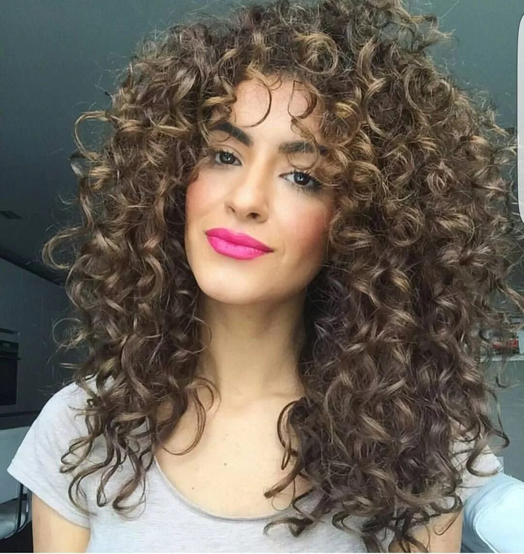 Прическа химия на длинные See this Instagram photo by @imallaboutdahair * 4,096 likes Curly hair photos, C