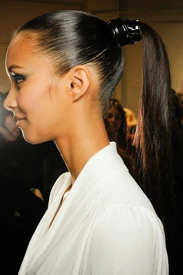 Прическа хвост для женщин Winter 2012 Hair Trends Hairstyles haircuts, Top hairstyles, Sleek ponytail