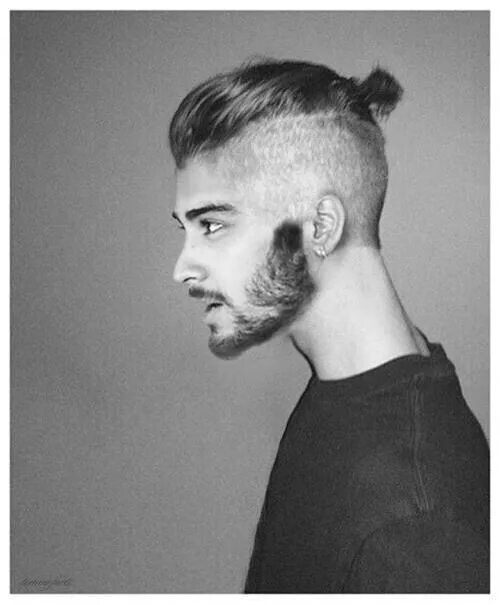 Прическа хвостик мужской короткий Finti sorrisi Man bun hairstyles, Man bun undercut, Mens hairstyles